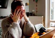 Проучвания наблягат върху вредното въздействие на социалните медии и дългото време