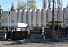 Посолството на България в Киев възстанови работа считано от 12