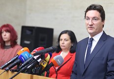 От дълги години в страната ни има смесица от беззаконие