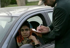 Глобата за жена на предната седалка е 2000 долара дори