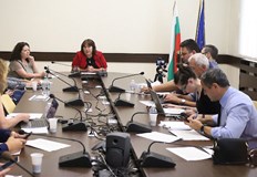 Той ще покрие по високите разходи през годината както и плащането