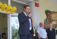 Честит празник скъпи учители ученици и родителиПредседателят на Общински съвет