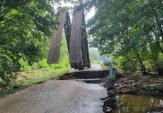 В село Богдан днес преди обед военни от 61 ва Стрямска