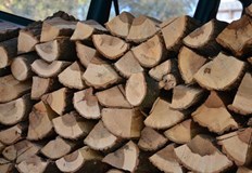 Три случая с незаконна дървесина са установили при проверки полицаите