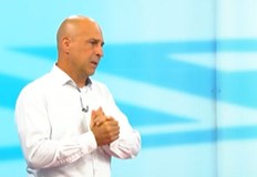 Този корупционен модел може да се промени единствено с гражданска