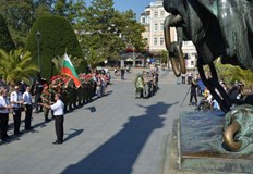 В четвъртък 22 септември от 11 00 часа пред Паметника на