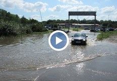 След всеки проливен дъжд на това място се образува дълбока локваЧетвърти ден продължават