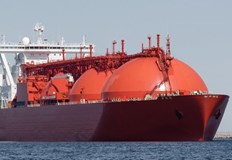 Китай купува повече руски енергийни продукти а вносът от повечето