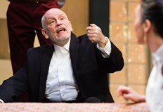 Американският актьор Джон Малкович ще пристигне в София за да