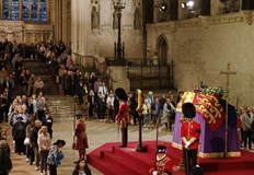 Грандиозната церемония ще се състои утреДържавното погребение на кралицаЕлизабет Втора