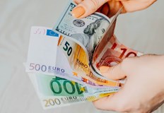 Щатският долар оказва натиск върху еврото и много други валутиКурсът