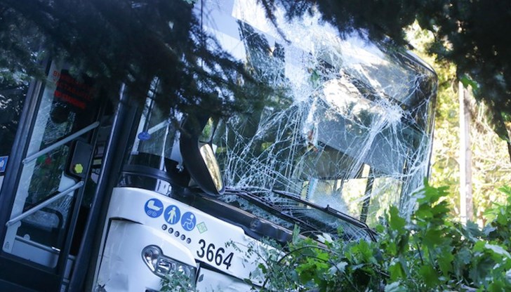 Жена и дете, пострадали при инцидента, са транспортирани в УМБАЛ „Пирогов“