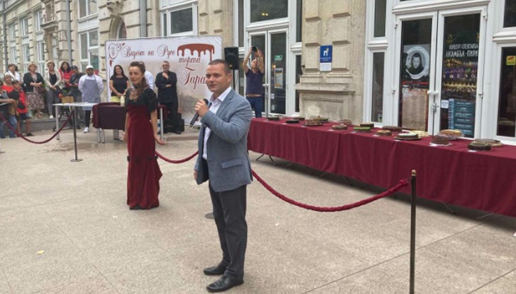 Първият по рода си празник бе открит от кмета на Русе Пенчо Милков