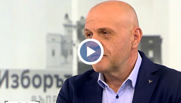 Би им свършило голяма работа лидер на ПП да не е Петков, но не си позволявам такива съвети, каза още той