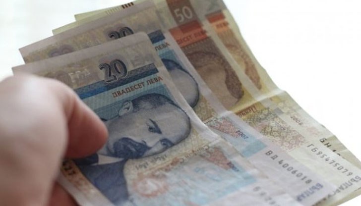 Може да се наложи родители с ниски заплати да връщат пари на хазната Може да се наложи родители с ниски заплати да връщат пари на хазната