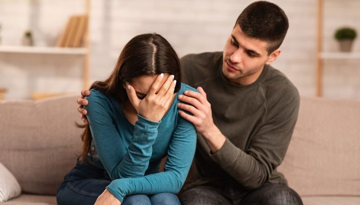 Всяка жена приема плакането пред мъж по различен начин, но ето какво им идва на ум на мъжете, когато видят плачеща жена Всяка жена приема плакането пред мъж по различен начин, но ето какво им идва на ум на мъжете, когато видят плачеща жена