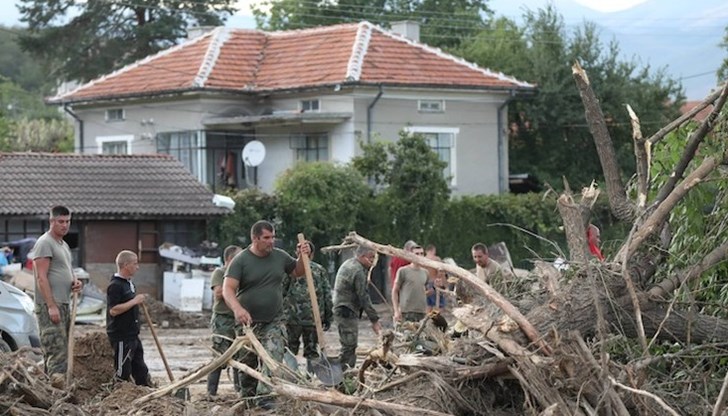 Деветдесет и пет военнослужещи ще разчистват инфраструктура и сгради в три населени места днес Деветдесет и пет военнослужещи ще разчистват инфраструктура и сгради в три населени места днес