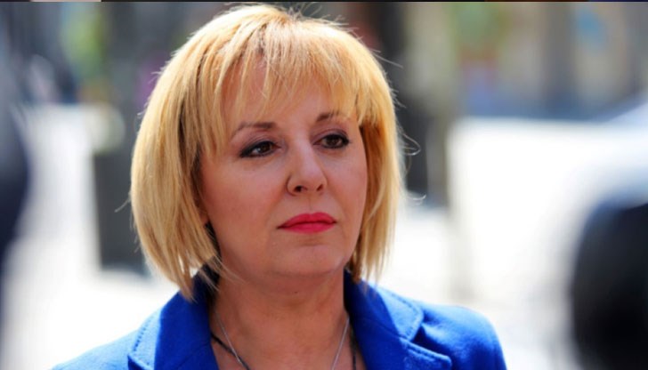 Според Манолова замразяването на битовите сметки е абсурдно