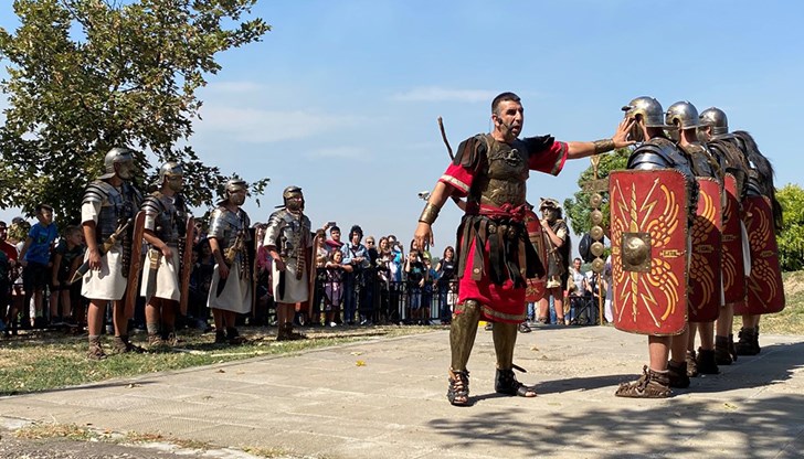 Старата крепост ще се оживи от смели войни, красиви римлянки, местни търговци и занаятчии