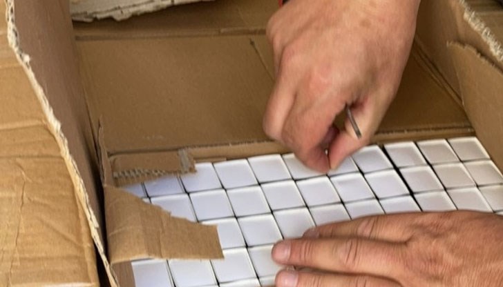 Те са били в три микробуса с турска регистрация