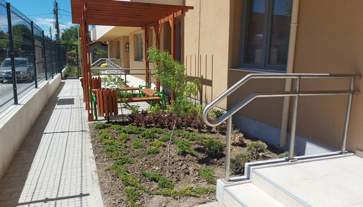 Денят им преминава като на всички други обикновени семейства Денят им преминава като на всички други обикновени семейства