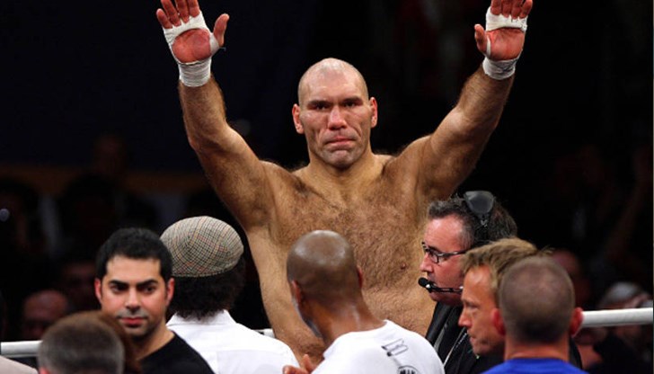 Боксовата суперзвезда Николай Валуев попадна сред повиканите на военна служба Боксовата суперзвезда Николай Валуев попадна сред повиканите на военна служба