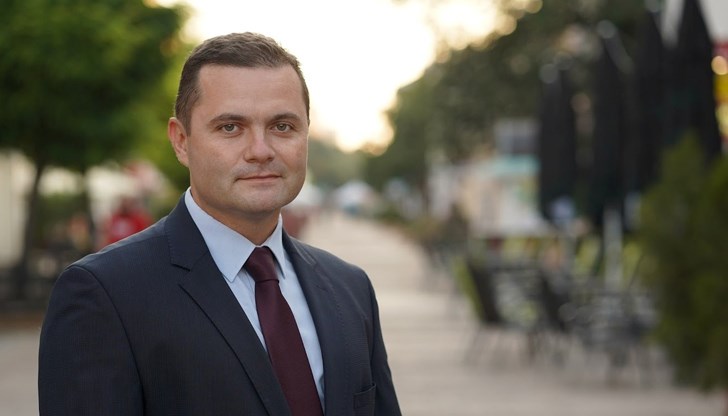 Кметът на Русе иска спешни действия за справедливо наказание на изрода, причинил тази жестока смърт Кметът на Русе иска спешни действия за справедливо наказание на изрода, причинил тази жестока смърт