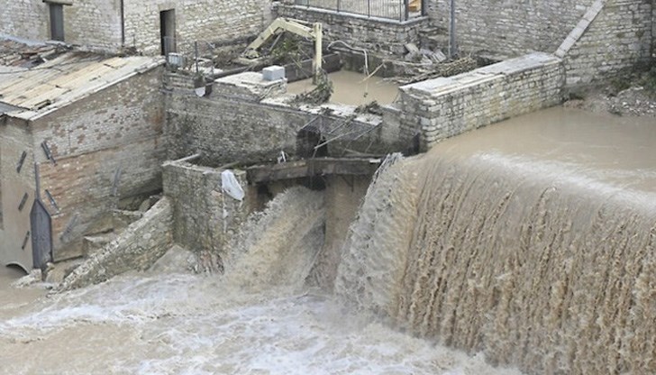 В хърватската столица вали проливен дъжд от дни В хърватската столица вали проливен дъжд от дни