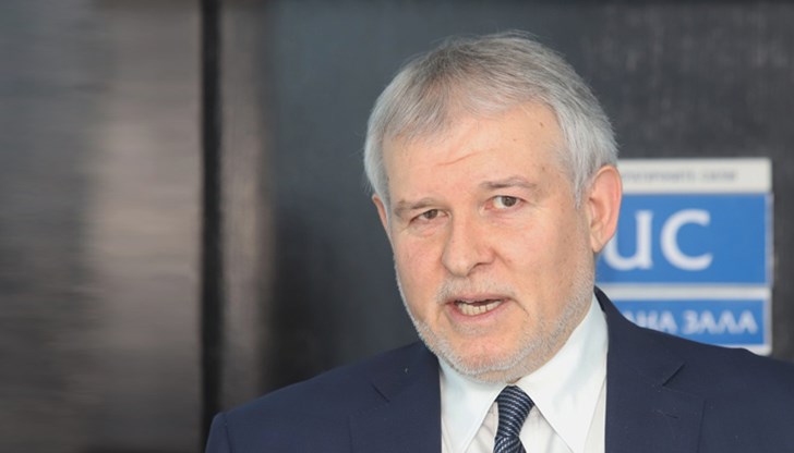 Вървим ускорено по пътя към кризата от 97 година Вървим ускорено по пътя към кризата от 97 година