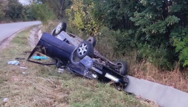 Шофьорът на колата е с опасност за живота Шофьорът на колата е с опасност за живота