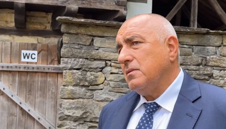 Политиката на предишното правителство ще доведе до фалит на страната, казва Борисов Политиката на предишното правителство ще доведе до фалит на страната, казва Борисов