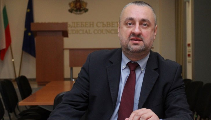 Според него има бум на всякакъв вид престъпност в страната Според него има бум на всякакъв вид престъпност в страната