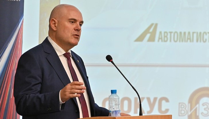 Загиват хора, колкото при един локален конфликт и никой не го интересува Загиват хора, колкото при един локален конфликт и никой не го интересува