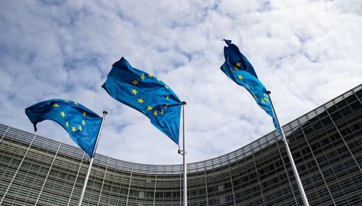 Ще бъдат наложени повече търговски ограничения и индивидуални черни списъци Ще бъдат наложени повече търговски ограничения и индивидуални черни списъци