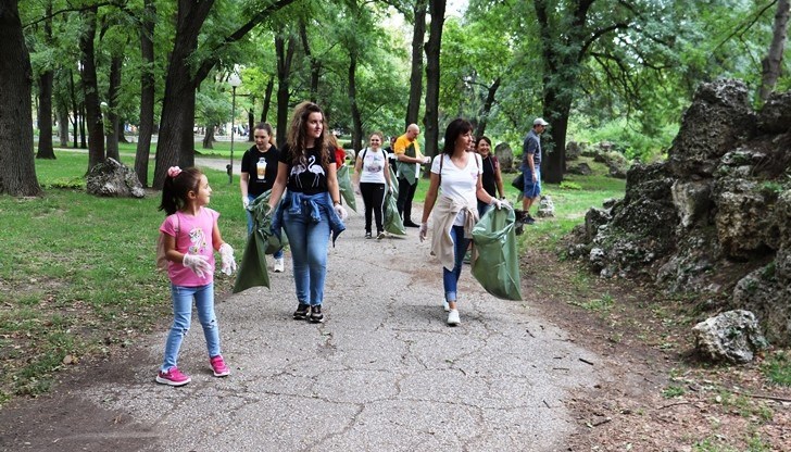 Някои от тях дойдоха и с децата си Някои от тях дойдоха и с децата си