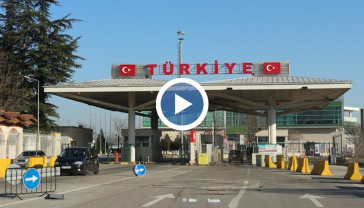 Мъжът се заключил в камиона