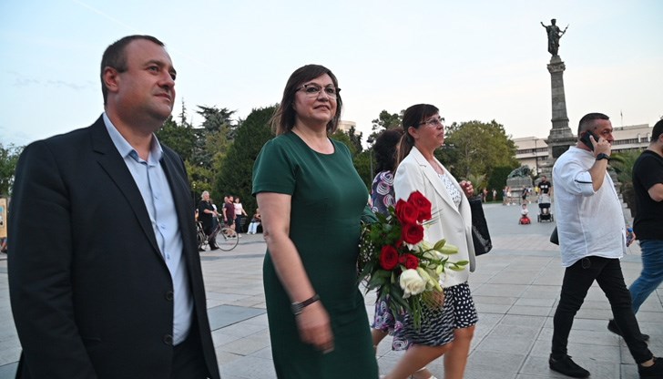 На срещата с лидера на БСП присъства и кметът на Русе Пенчо Милков