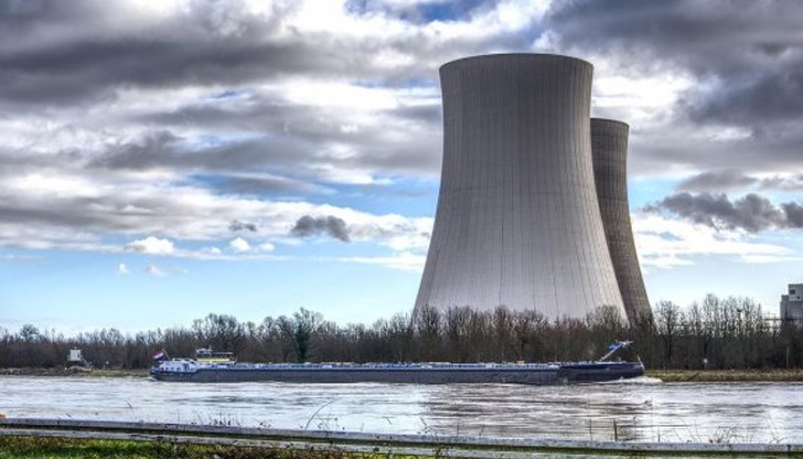 Германия ще остави две от ядрените си електроцентрали в готовност за пускане заради енергийната криза