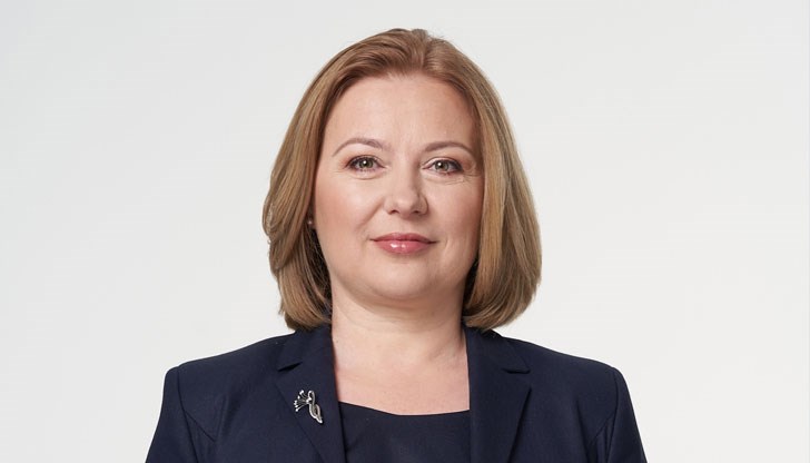 „По силата на Изборния кодекс общински съветници не могат да бъдат членове на СИК“, категорична е Надежда Йорданова