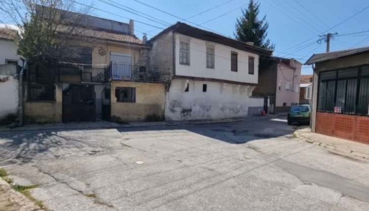 Ядосана съм на България, заяви Снежана Аческа, чието семейство притежава имота