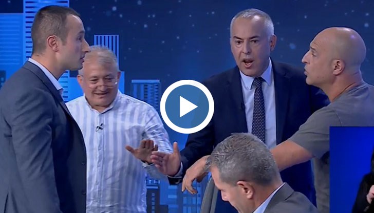 Водещият на "Панорама" Бойко Василев се опита да укроти страстите