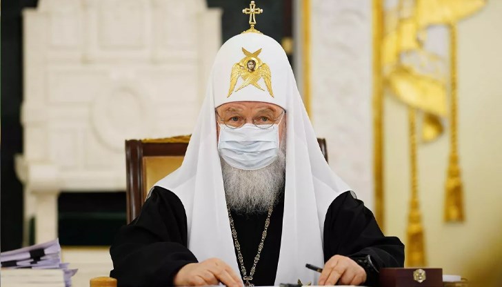 Още през март 2021 година Руската православна църква съобщи, че патриарх Кирил е ваксиниран срещу коронавирус