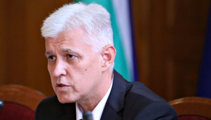 Заплаха от въвличане на страната ни във войната засега няма, допълни министърът на отбраната Заплаха от въвличане на страната ни във войната засега няма, допълни министърът на отбраната