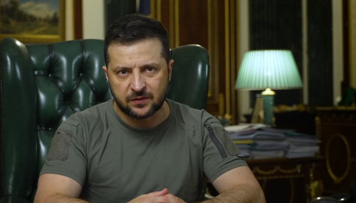 Украинският президент обаче не спомена за нов военен успех на изток, за какъвто беше намекнато по-рано от неговото обкръжение Украинският президент обаче не спомена за нов военен успех на изток, за какъвто беше намекнато по-рано от неговото обкръжение