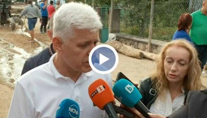 "Първо трябва да се разчистят речните корита", подчерта Димитър Стоянов