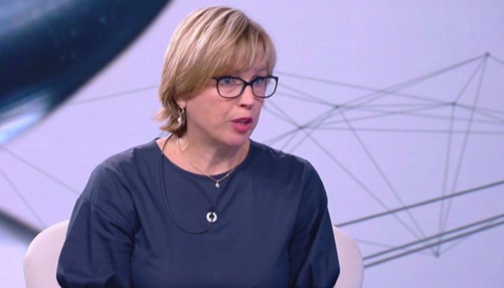 Директорът на "Европол" изказа съболезнования на семейството и на колегите на двамата полицаи, загинали при сблъсъка с автобус с мигранти Директорът на "Европол" изказа съболезнования на семейството и на колегите на двамата полицаи, загинали при сблъсъка с автобус с мигранти