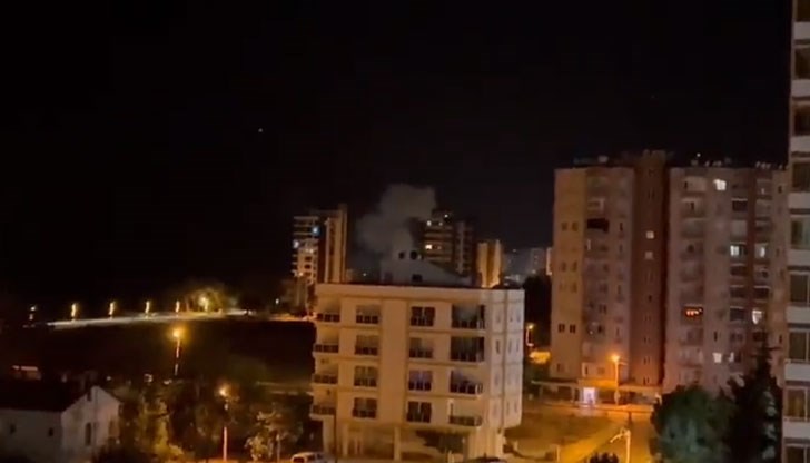 Бомба избухна край полицейски участък в Турция, има жертва и ранени