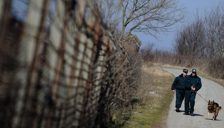 Основната причина за обявяването на бедственото положение е трагичното състояние на горските пътища в района на границата