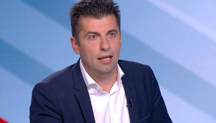 Готови сме да имаме нормален диалог, но не с хора, които са откраднали толкова много милиарди през годините, каза още бившият премиер