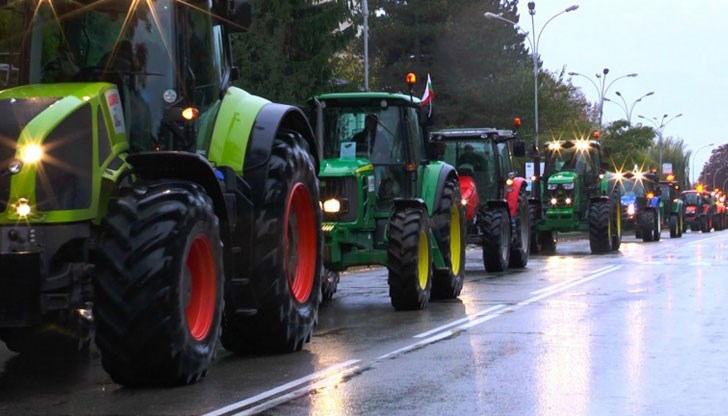 Началният час е 11:00